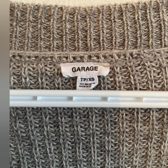 Grey Cardigan 🩶 - Picture 4 of 4